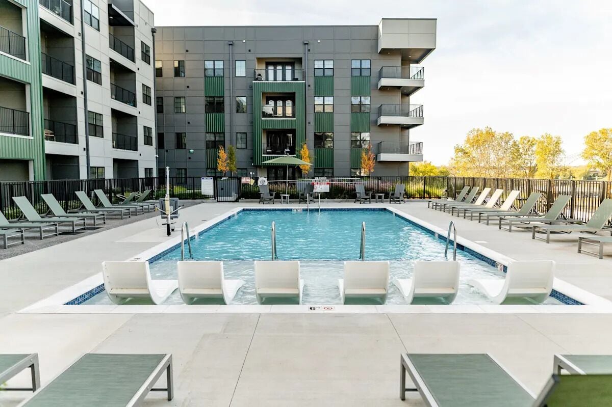 Seasonal outdoor pool, pool loungers