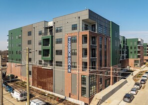 Exterior - Landing Furnished Apartments Harborside - Memphis (Memphis)