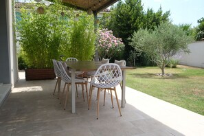 Outdoor dining - Holiday rental with pool in the Alpilles for 6 people (Plan-d´Orgon)