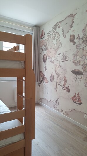 2 bedrooms, iron/ironing board, travel cot, free WiFi - Fisherman's cottage 1 minute from the port (Le Tréport)