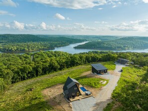 Exterior - NEW Branson Lux Romantic Swimming Pool Mtn Lake (Omaha)