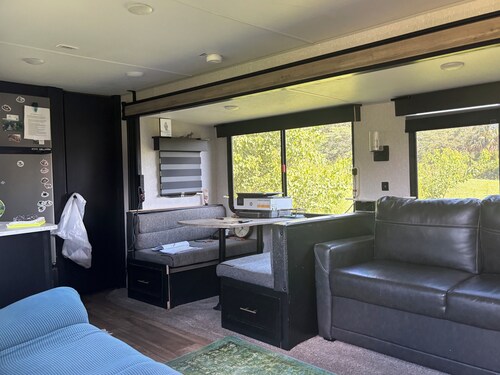 Charming 1-bedroom caravan with AC in peaceful Micanopy