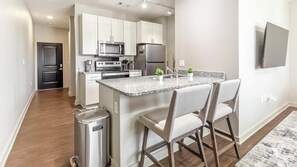 Private kitchen - Landing Furnished Apartments near Medical District (Memphis)
