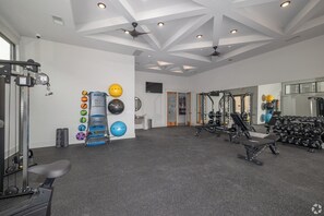 Fitness facility - Landing Apartments - West Asheville (Asheville)