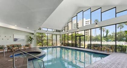 New listing! 2/2 Apartment Close to Universal