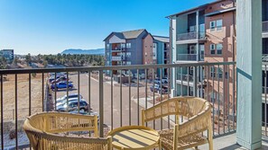 Deluxe Apartment (1 Bedroom) | Terrace/patio - Landing Furnished Apartments near USAFA (Colorado Springs)