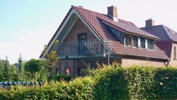 Apartment, 1 Bedroom, Ocean View | In-room safe, free WiFi