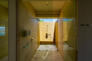 Shower, towels, soap, toilet paper - Kupuri Punta Mita 6 bedroom villa (Desarrollo Punta Mita)