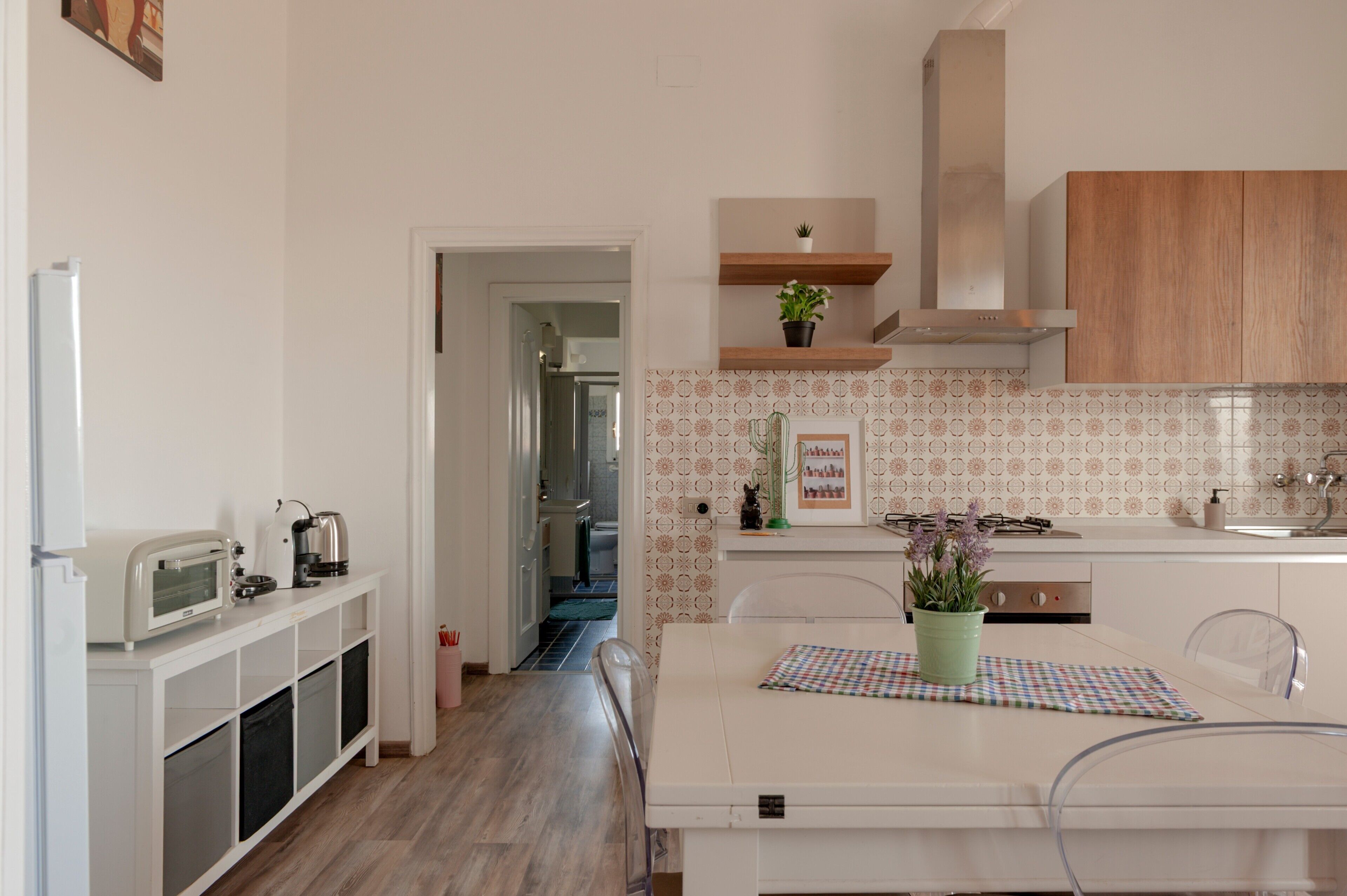 Kühlschrank, Ofen, Herdplatte, Geschirrspüler