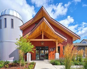 Exterior - Landing Apartments near North Lakewood (Marysville)