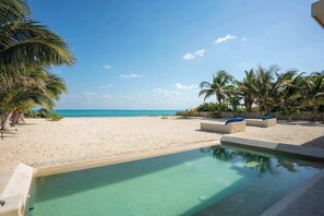 Pool - Isla Blanca Beach House |3BR |Eco-friendly Retreat (Cancún)