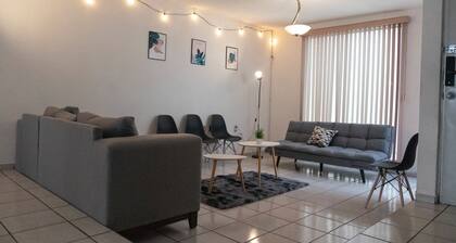 CENTRAL HOUSE FOR +16 PEOPLE