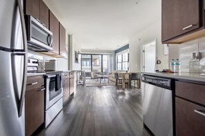 Apartment (1 Bedroom) | Private kitchen | Fridge, coffee/tea maker - Landing Apartments at Mayfair Collection (Milwaukee)