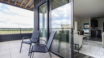 Apartment (1 Bedroom) | Teres/patio