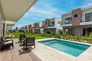 Pool - Three-bedroom villa with private pool (Punta Cana)