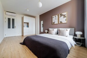 1 Schlafzimmer, Bügeleisen/Bügelbrett, kostenloses WLAN, Bettwäsche