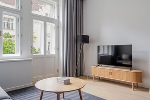 Fernseher