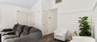 Relaxing 3-Bed House with Deck & Yard in Glen Allen