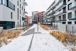 Property grounds - Blueground | Žižkov, balcony, free parking (PRG-82) (Prague)