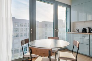Dining - Blueground | Rohanský ostrov, balcony, nr Vltava (PRG-91) (Prague)