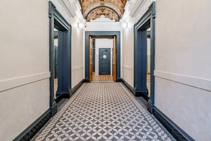 Interior - Blueground | Malá Strana, view, nr Prague Castle (PRG-94) (Prague)
