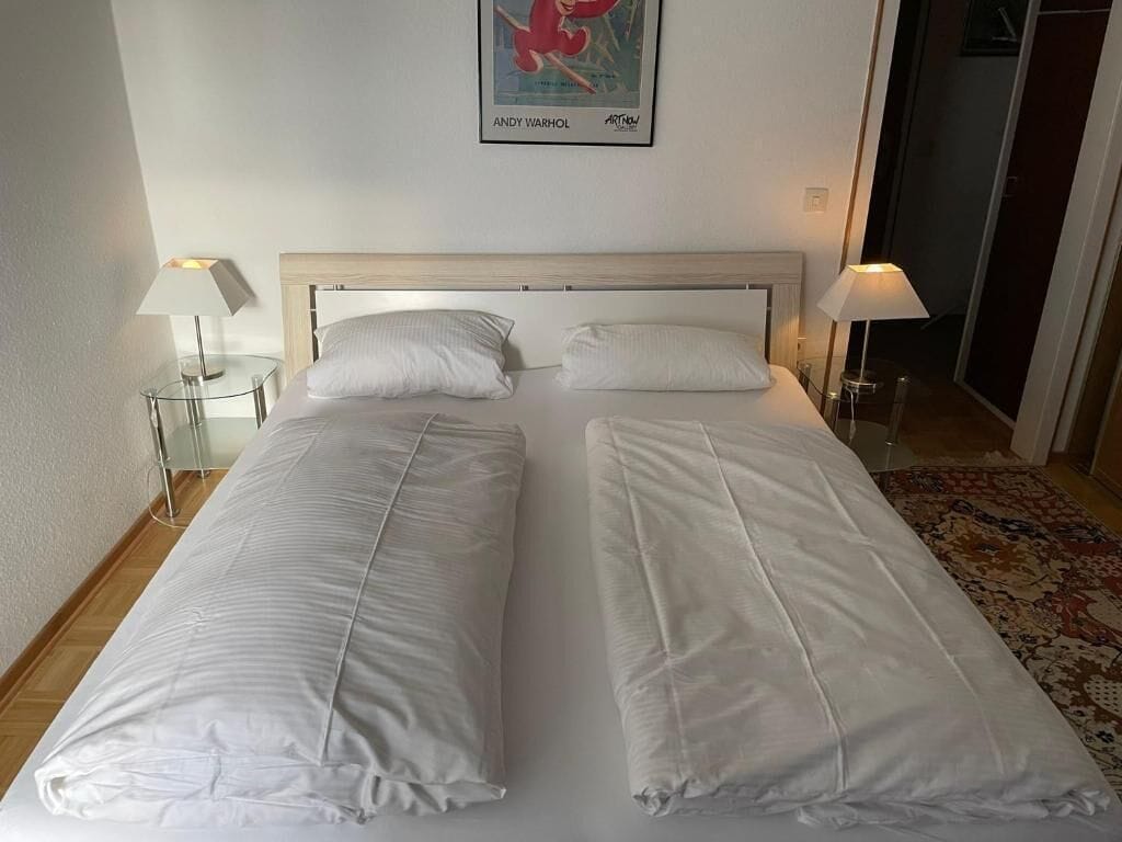 In-room safe, free WiFi