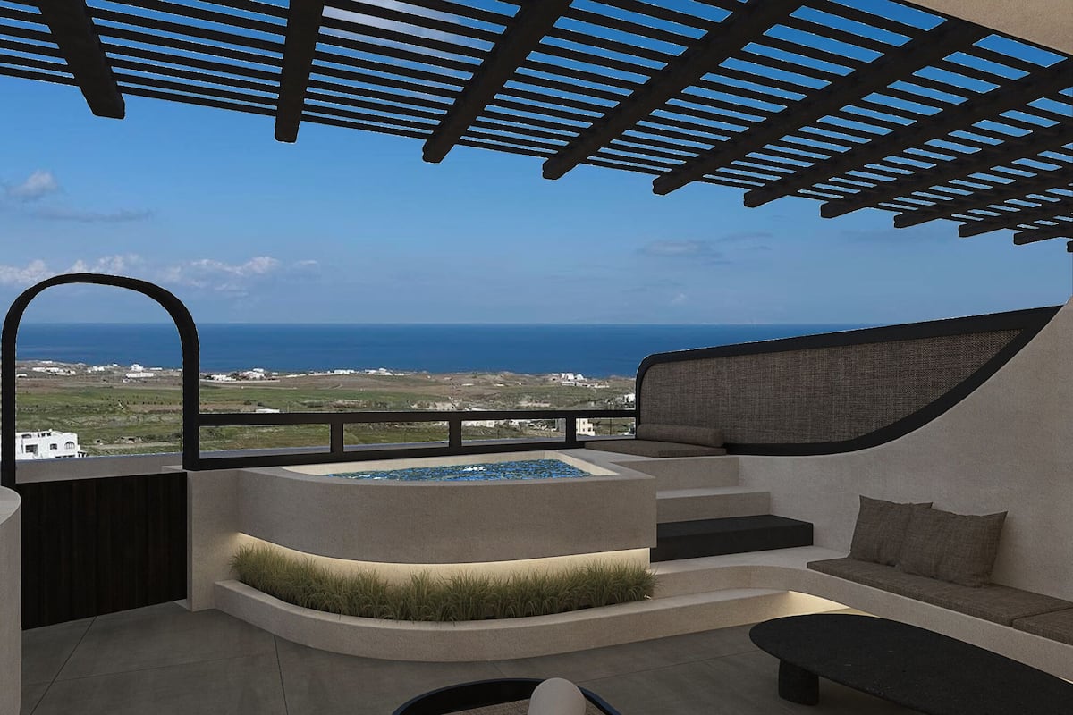 Superior Suite with Hot Tub & Sea View | Outdoor spa tub