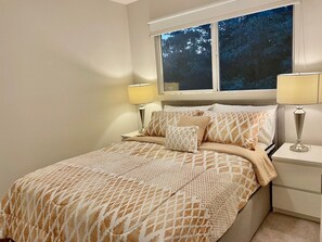 Fer et planche à repasser, Wi-Fi, draps fournis