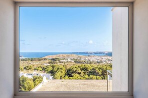 Interior - Villa Gill - Four Bedroom Villa, Sleeps 8 (Es Mercadal)