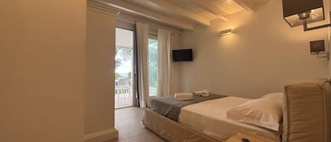 2 makuuhuonetta, silitysrauta/-lauta, internet