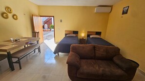 Comfort Suite, Private Bathroom | Interior - Suites el Ángel (Tuxtla Gutiérrez)