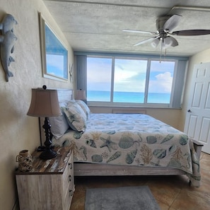 2 bedrooms, free WiFi, bed sheets - Paradise in the Hidden Gem Ponce Inlet, professionally, beautifully decorated, (Ponce Inlet)