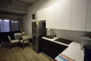 Private kitchen - Comfortable apartment + Parking + Kitchen + WiFi @GuatemalaCity (Ciudad de Guatemala)