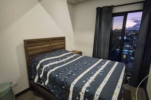 Room - Comfortable apartment + Parking + Kitchen + WiFi @GuatemalaCity (Ciudad de Guatemala)