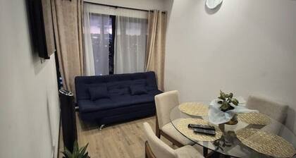 Comfortable apartment + Parking + Kitchen + WiFi @GuatemalaCity