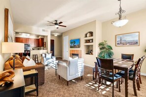 TV, fireplace, offices - 2BR Palm Oasis - Legacy Villas La Quinta (La Quinta)