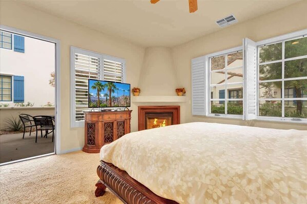 3 bedrooms, desk, iron/ironing board, WiFi - Single Story 3BR, 3BA Legacy Villas Townhome (La Quinta)