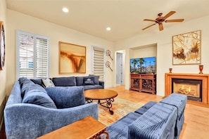 TV, fireplace, offices - Single Story 3BR, 3BA Legacy Villas Townhome (La Quinta)