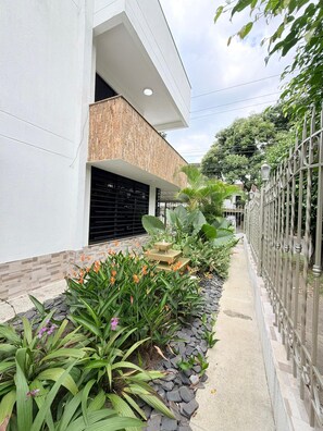 Property grounds - Cozy apartment in central Limonar with air conditioning (Cali)