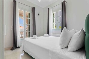 3 bedrooms, iron/ironing board, WiFi, bed sheets - Villa Kallia (Spetses)