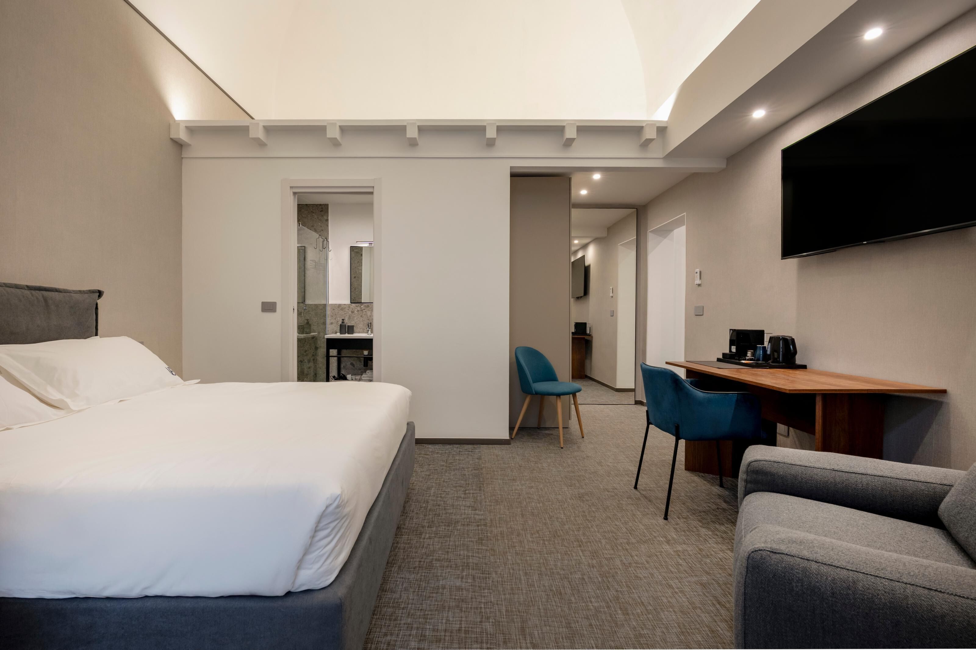 1 bedroom, iron/ironing board, internet, bed sheets