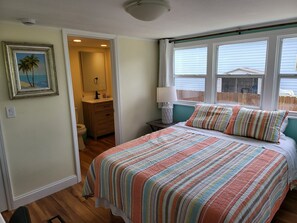 2 makuuhuonetta, silitysrauta/-lauta, Wi-Fi, vuodevaatteet