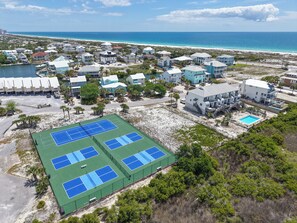 Exterior - New Listing: 4BR/3BA Heated Pool & Spa; Sleeps 18 (Pensacola)