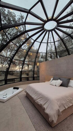 Incredible geodesic glass dome in the middle of the forest of Mineral del Chico.