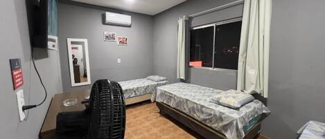 Chambre Triple Familiale, vue ville