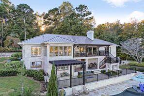 House, Accessible | 7 bedrooms - Private 7BR Lakehouse Estate Pool Hottub 13 Beds (Lizella)