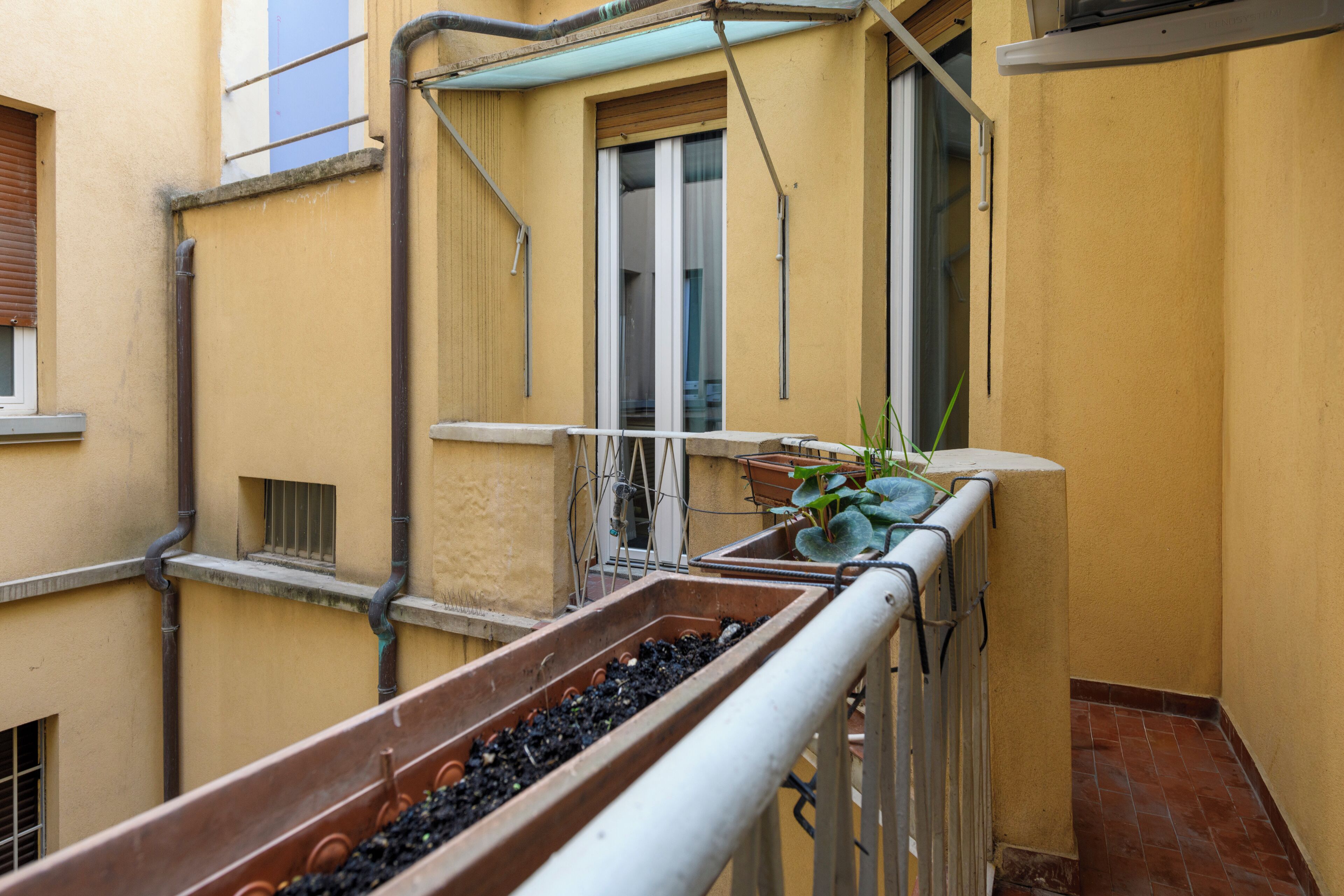 Luxury-Vierbettzimmer, Blick auf den Innenhof | Unterkunftsgelände