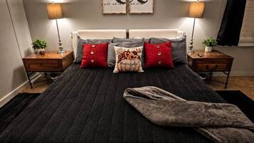 3 bedrooms, iron/ironing board, free WiFi, bed sheets