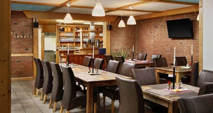 KNAUS Campingpark Nuremberg Mobilehome Mars for 5 persons