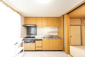 Private kitchen - Awaji Seaside Villa in Shizuki (Awaji)